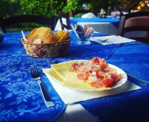 Food and beverages, Agriturismo Sa Pramma in Santa Maria La Palma