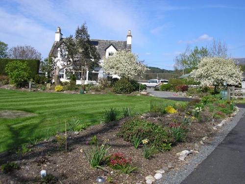 Muirfad Farm House Bed And Breakfast