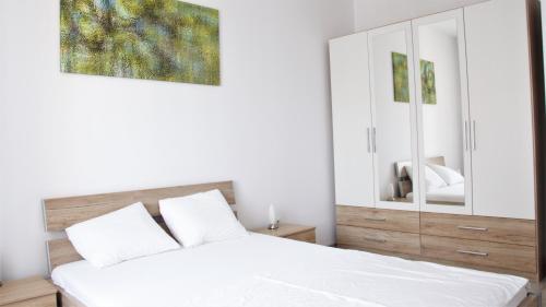 Basarab Luxury Apartments - image 11