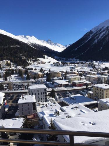 Spectacular View & Central Location in Davos, Davos (zdjęcie 3)