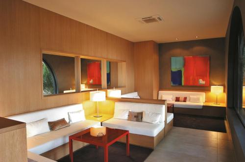 Hotel El Castell - image 8