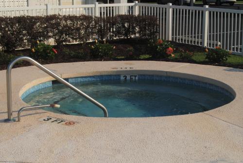 Fairways At Riveroaks 23D Condo - image 6