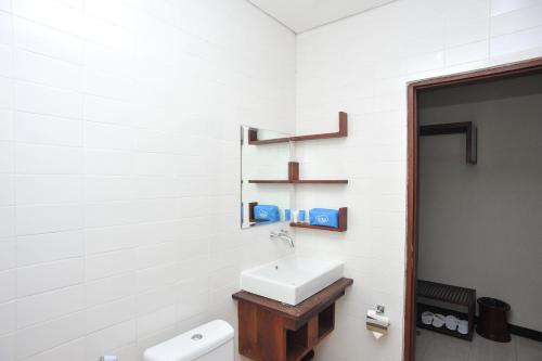 Airy Kuta Simpang Dewa Ruci Griya Anyar 27 Bali Bali