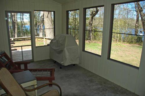 Taylor Lake Point Condo - image 8