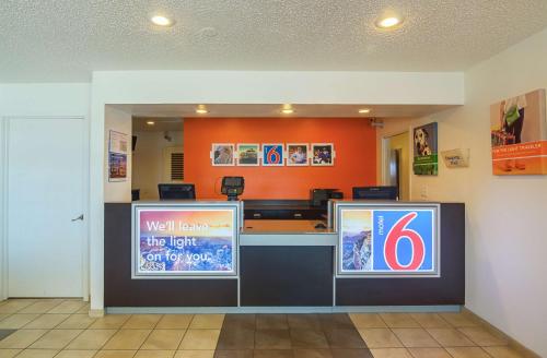 大堂, Motel 6 Lawton, OK in 羅頓 (OK)