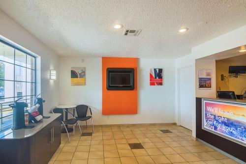 大堂, Motel 6 Lawton, OK in 羅頓 (OK)