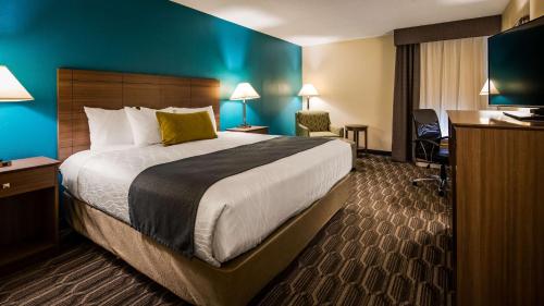 Best Western Plus Yadkin Valley Inn & Suites - image 12