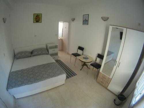 Salona suite 2
