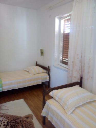  Apartments Draga Žaborić in Zaboric