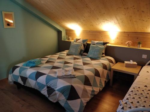 Chambre Chaleureuse chez l'habitant - Accommodation - Bourg-en-Bresse