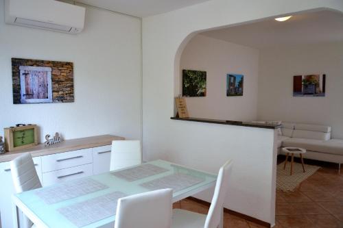 Apartment Istrian view in Smarje Pri Kopru