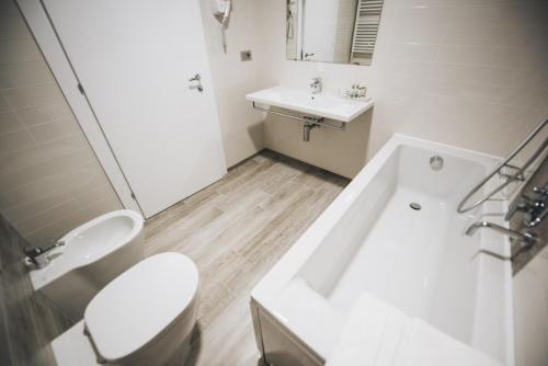 HOTEL CASCINA SPERANZA Room Type - Standard Double or Twin Room HOTEL CASCINA SPERANZA Room Type - Standard Double or Twin Room