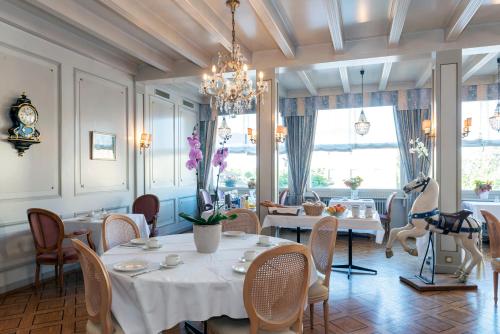 Hotel du Cheval-Blanc in Saint-Blaise