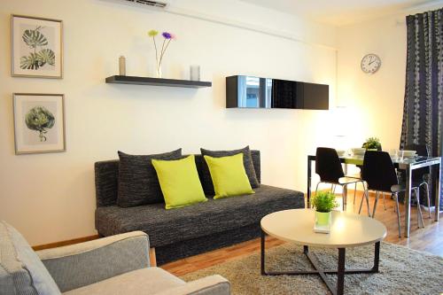 Corvin Center Suites - Apartment - Budapest