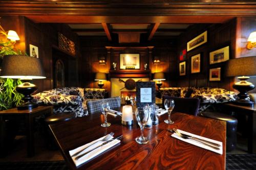 Savoy Park Hotel - image 2