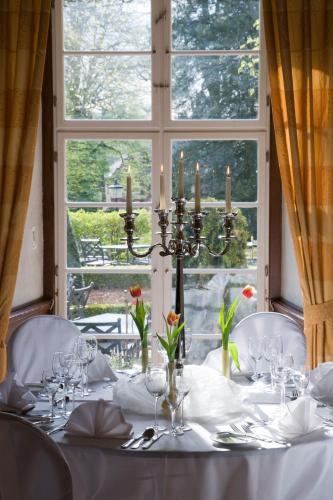 Banquet hall, SchlossHOTELGedern in Darmstadt Suburbs