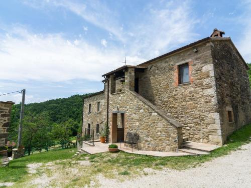  Lovely farmhouse with swimming pool and air conditioning, Pension in Sestino bei Monterone