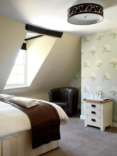 The Bull Hotel Maidstone/Sevenoaks - image 6