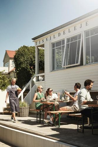Exterior view of Tisvildeleje Strandhotel