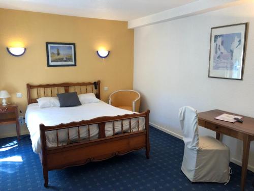 1 double bed, 1 sofa bed