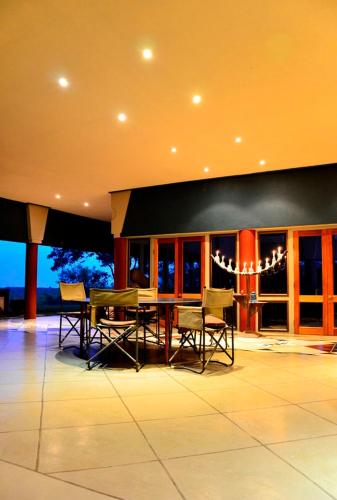 Balcony/terrace, Tingala Lodge - Bed in the Bush in Kruger National Park