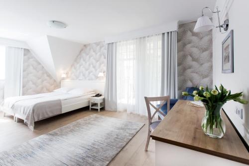 2 twin beds