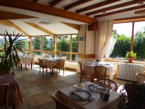 Ресторант, Hotel Les Chenets in Saint-Julien-en-Champsaur