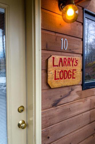 Asheville Cabins of Willow Winds photo