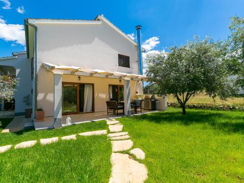 Skats, Pool Premium Apartment in Marasi