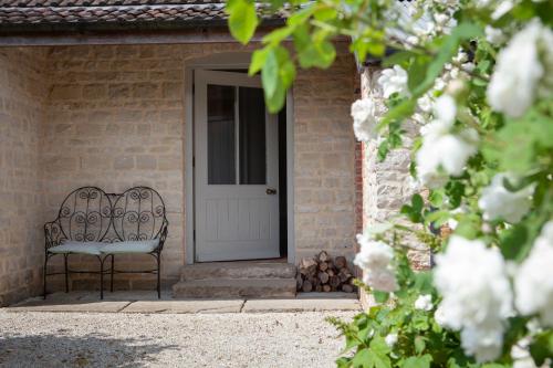 Bejárat, Gutchpool Farm                                                                   in Milton on Stour