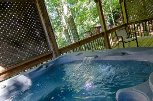 Asheville Cabins of Willow Winds in Asheville, USA