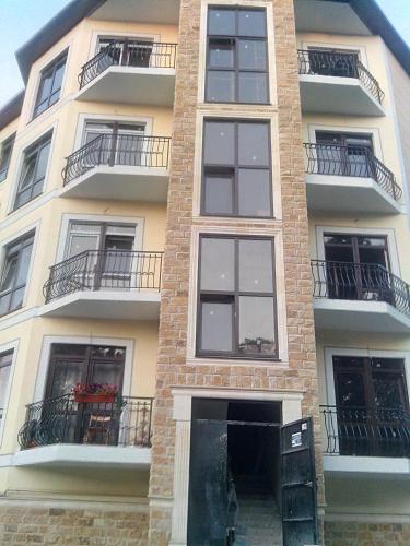 Apartment 8 - image 7
