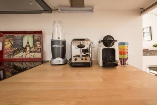 Chic Paris Retreat, Steps from Notre Dame and Le Marais, Paris (photo 10)