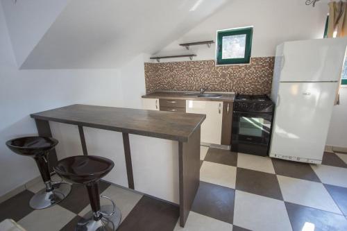 Family friendly seaside apartments Cove Rapak Hvar - 12779 - image 12