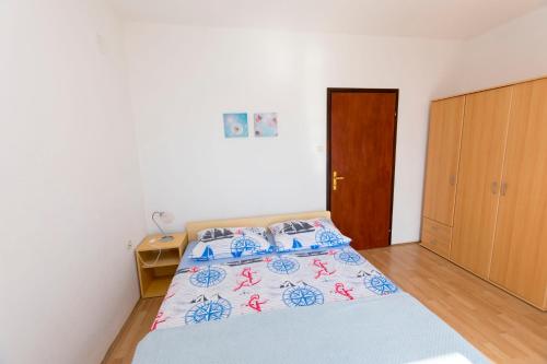 Apartments Ksenija - image 4