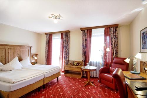 Double Room with Balcony and Mountain View