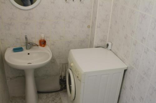 Bathroom, Old Tiraspol Hostel in Tiraspol