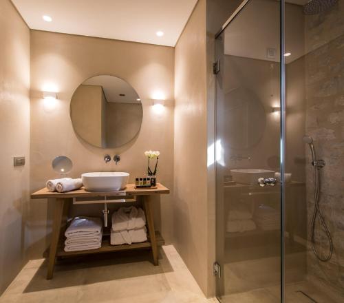 150901005 BASSA MAINA Villas & Suites