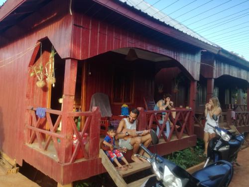 Bee Bee's Chalets, Banlung