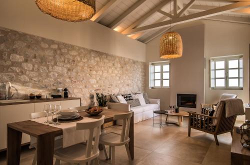 150906099 BASSA MAINA Villas & Suites