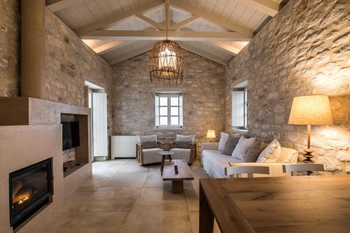 150908573 BASSA MAINA Villas & Suites