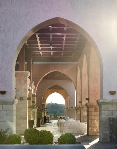 Boutique 5 Hotel & Spa - Adults Only - image 6