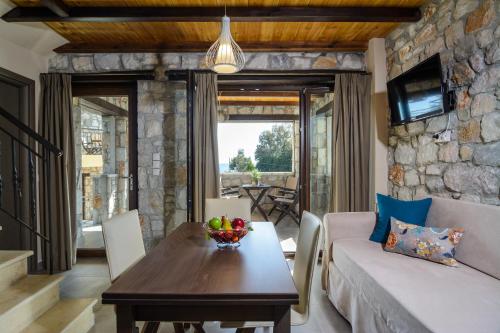 Glafki Luxury Apartments - image 4