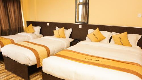 room detail thumbnail 0