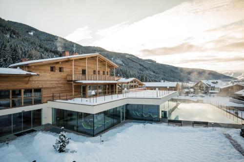 Alpine Nature Hotel Stoll