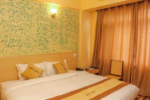 room detail thumbnail 0
