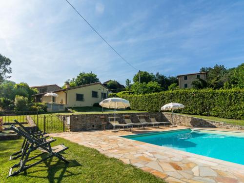  Spectacular Holiday Home in Dicomano with Swimming Pool, Pension in Dicomano bei Castagno