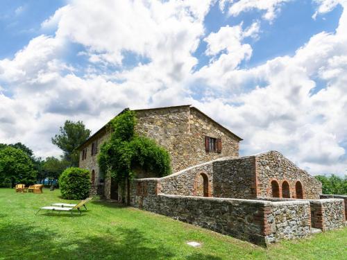 Vintage Mansion in Montegabbione with Garden gîte à louer Frattaguida