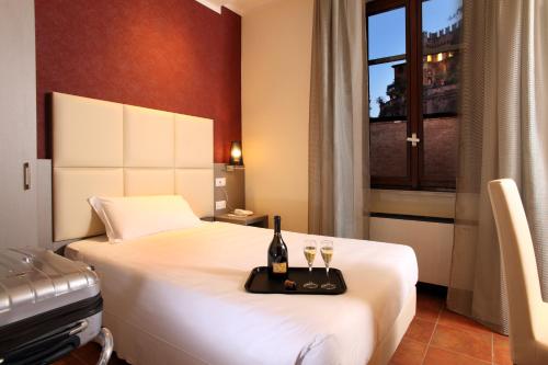 Hearth Hotel - image 5