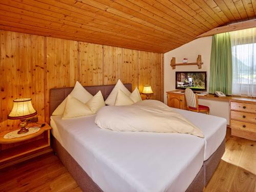 Hotel Sonnhof - image 9